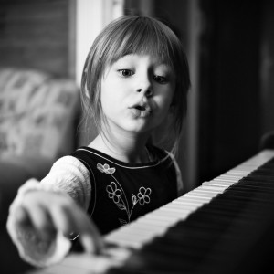 Little-girl-playing-piano